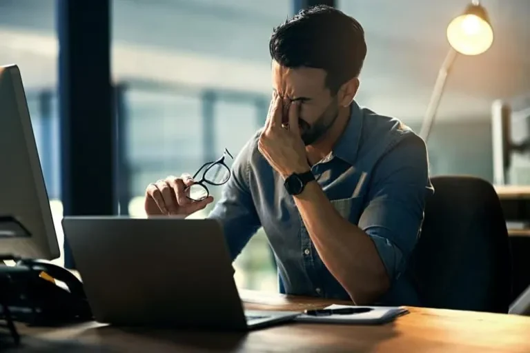 Burnout: Fenomenologia, Diagnóstico Diferencial e Manejo Clínico